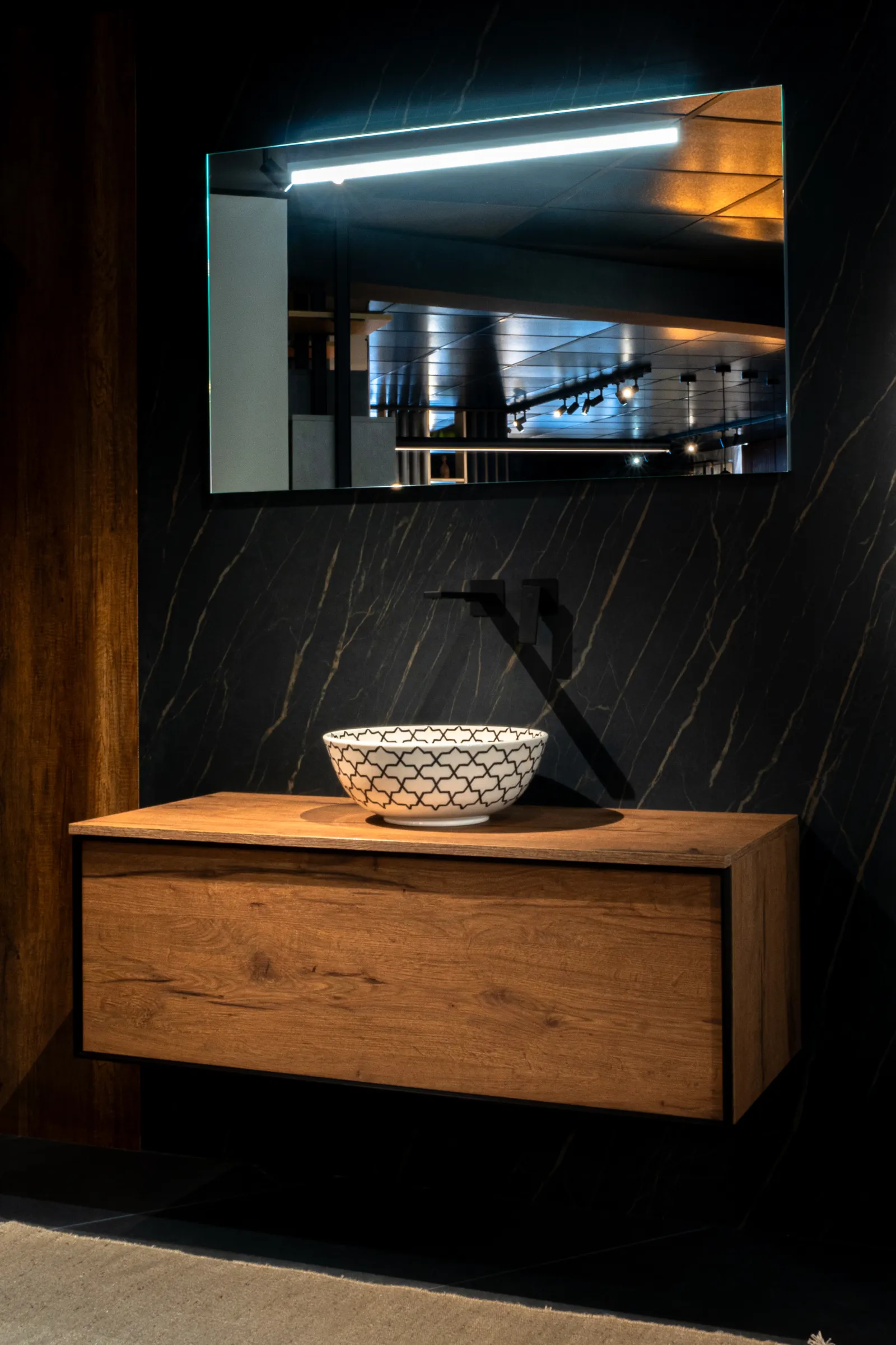 Salle de bain moderne Bois — Osmosis Home Tanger