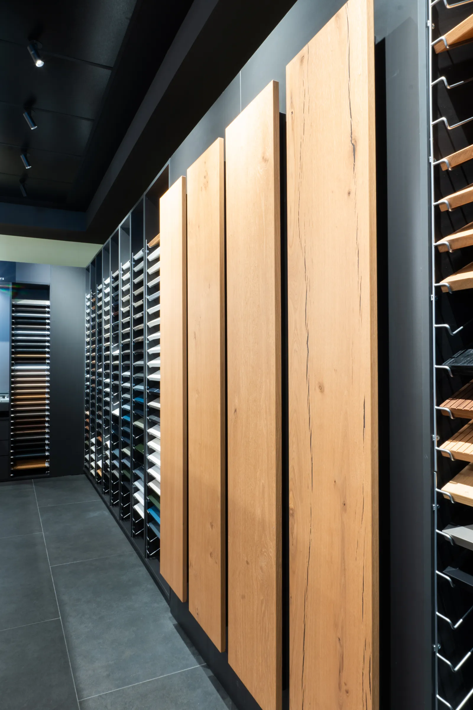 Échantillons RotPunkt Küchen — Showroom Osmosis Home Tanger